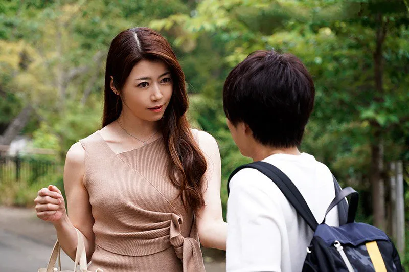 Xxx mẹ của bạn thân trong chuyến về quê 3 ngày