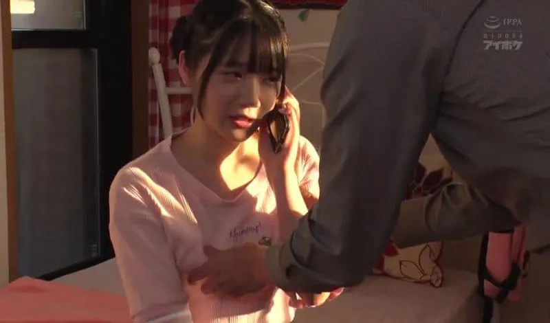 Bố dượng phát hiện búp bê riêng của vợ là diễn viên jav